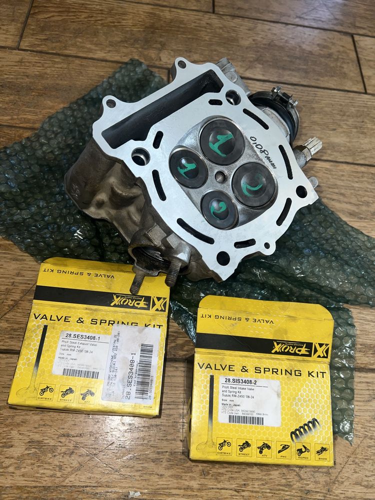 Suzuki RM-Z 450, 30 ore impecabil[yamaha, honda, kawasaki, ktm)