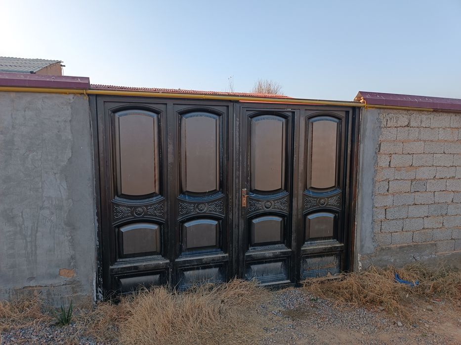 2.5 сотих 2 та хона сотилади