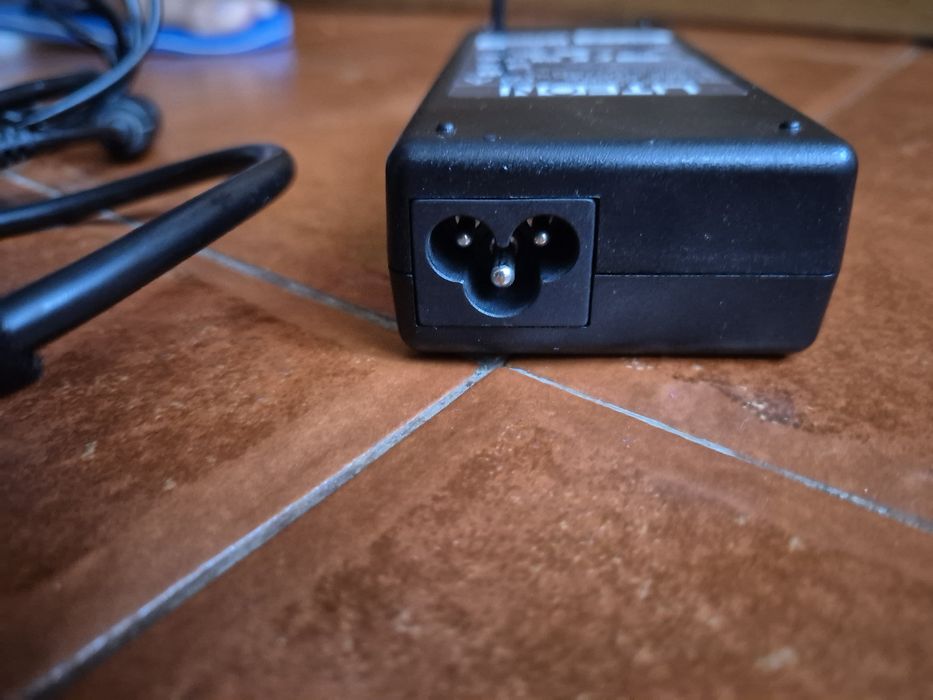 Зарядно устройство