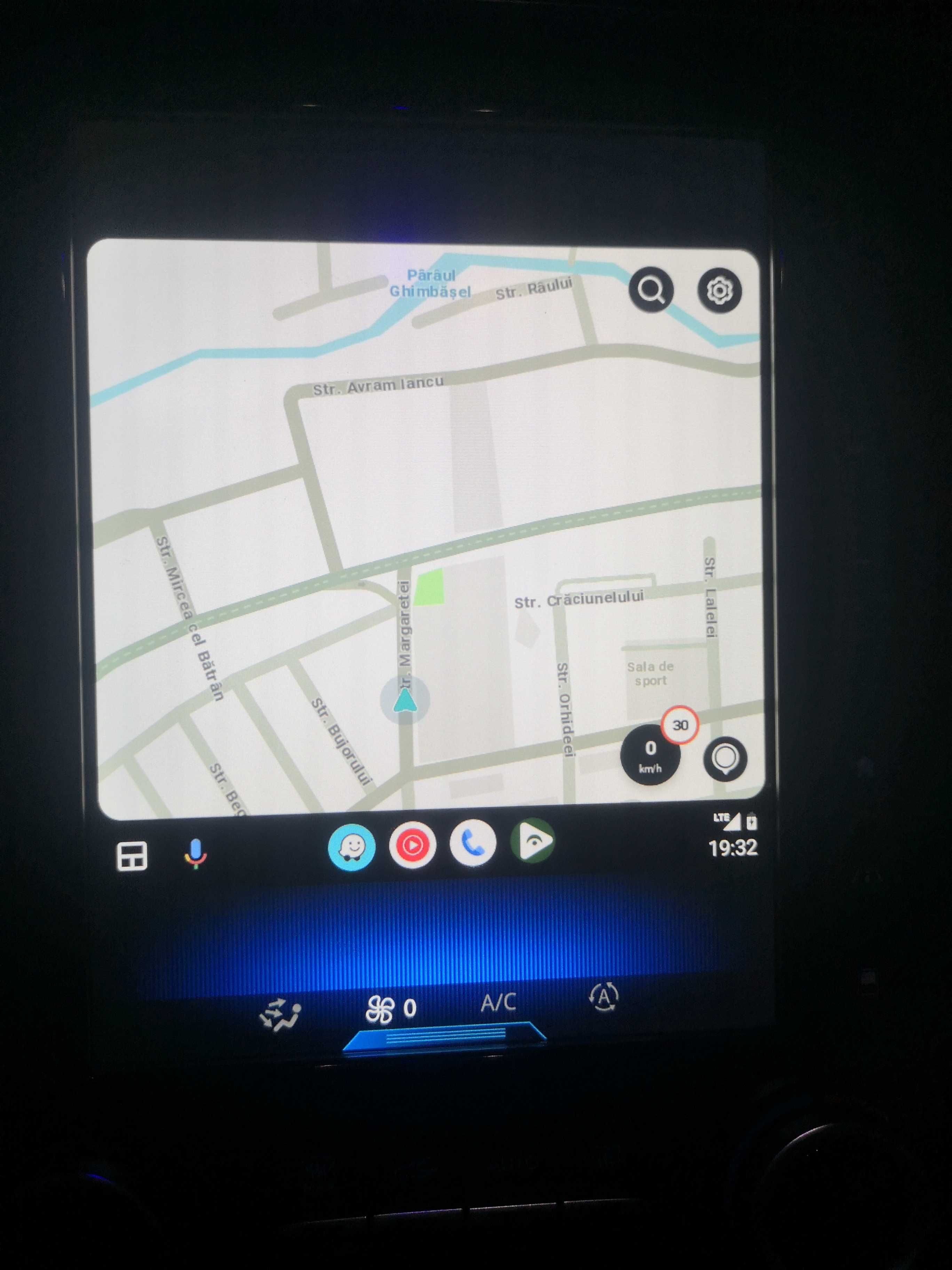Android Auto R-Link, waze, update harti, activari functii Renault