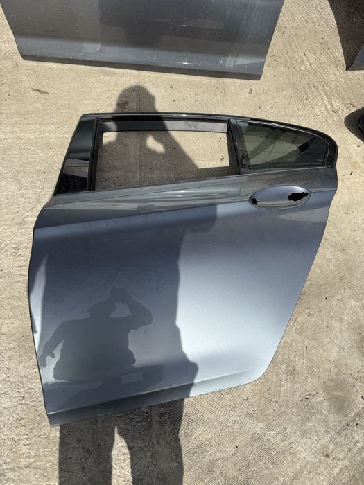 Задна лява врата бмв г30 bmw g30 lqva vrata