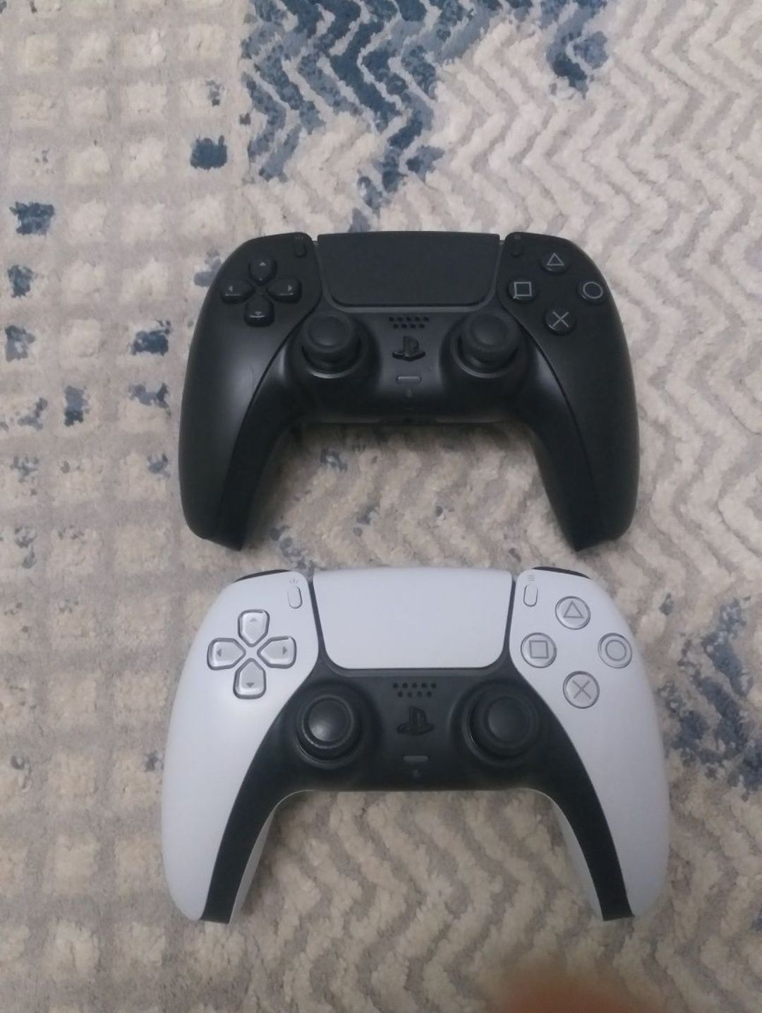 PS5 с 2 джоистиками и играми