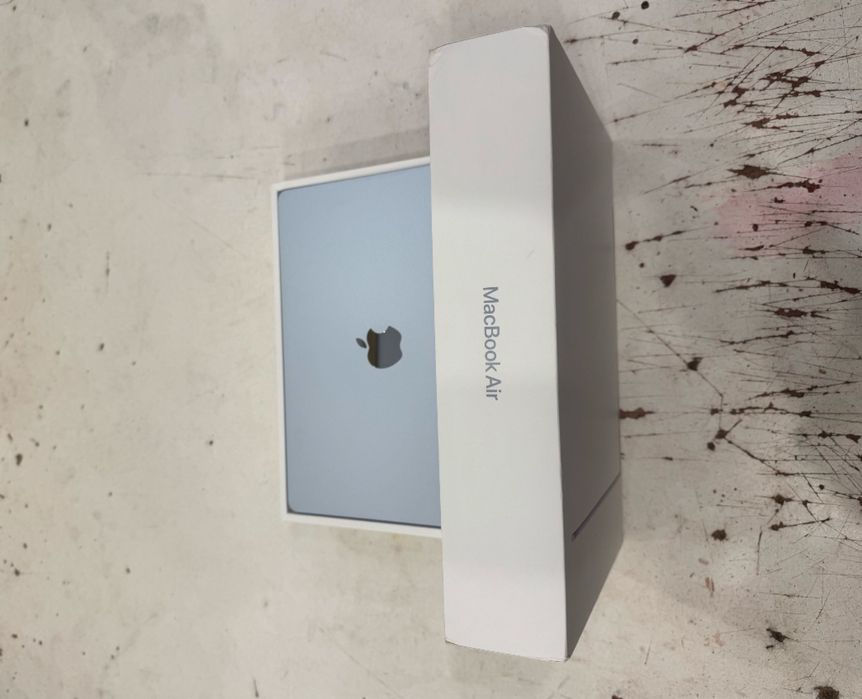 Macbook Air 13” M4 512Gb/16Gb NOU Neactivat Culoare Sky Blue