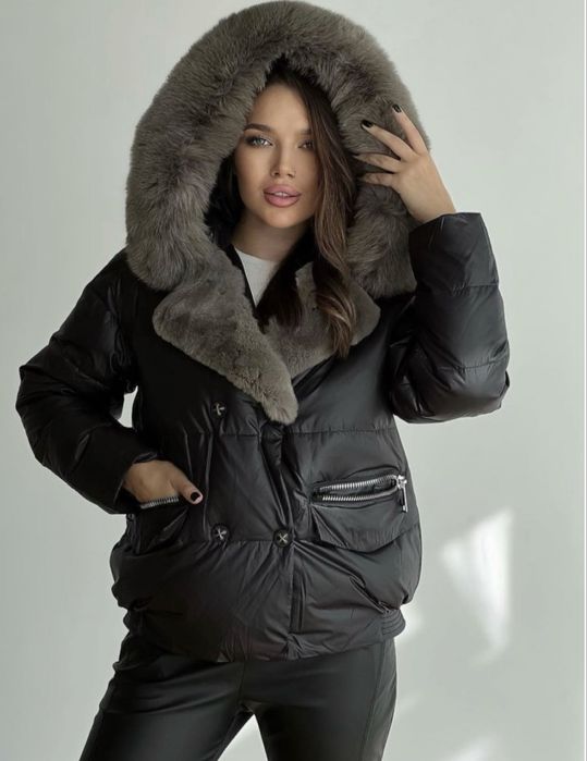 Продаю куртку турецкий бренд белисимо с натуральной опушкой и воротник