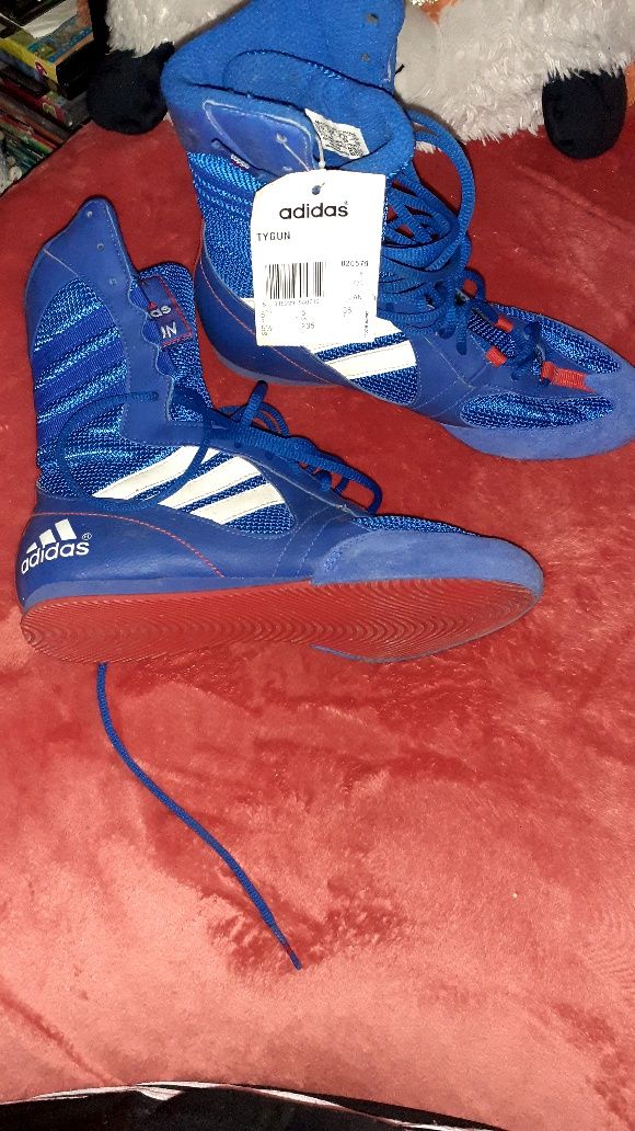 De vanzare Ghete Adidas