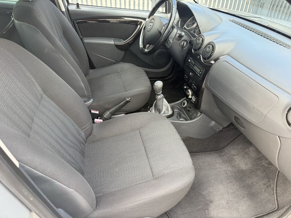 Dacia Duster 1.5 Diesel 4x4 la buton