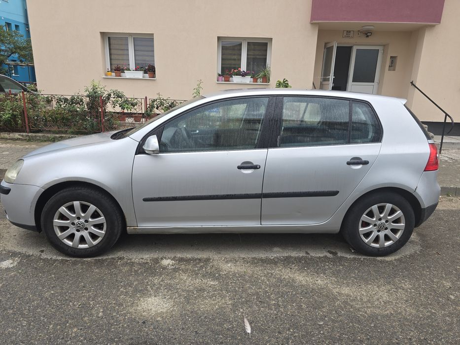 Golf V,1.6 FSI an 2004