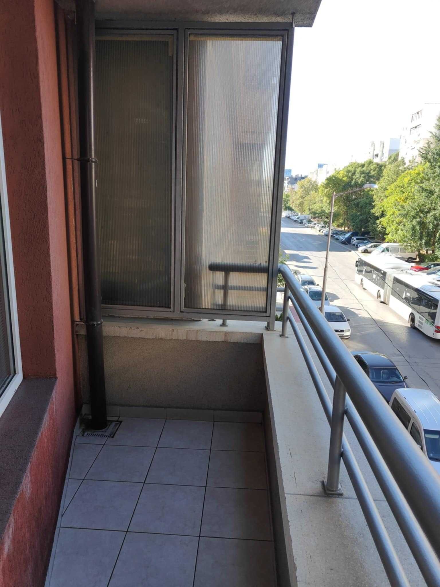 Отдава се апартамент под наем в Младост 4