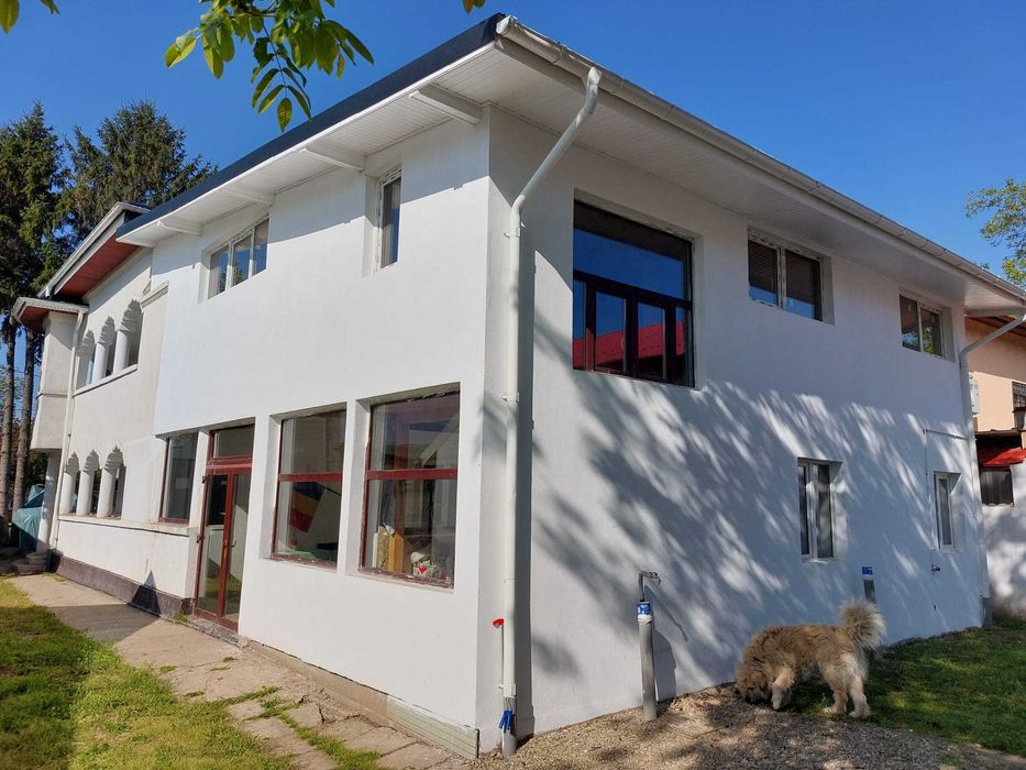 Afumați IF - casă/vilă mare, cu 8 dormitoare, 7 băi, amplasată pe DN 2