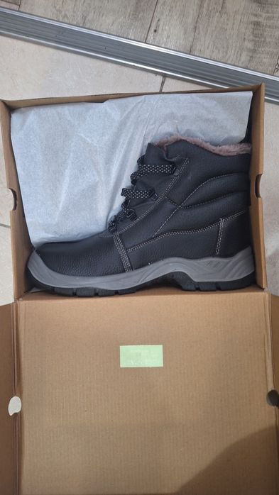 Продам спецодежда зимний комплект