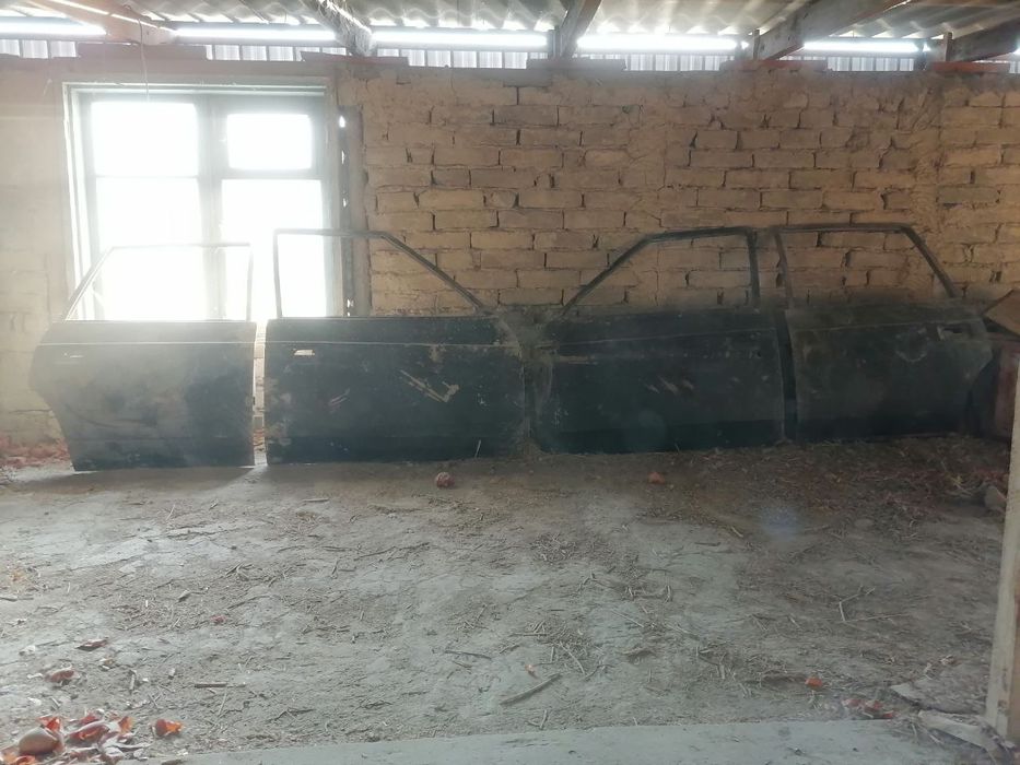 24 41 москвич эшиклари сотилади