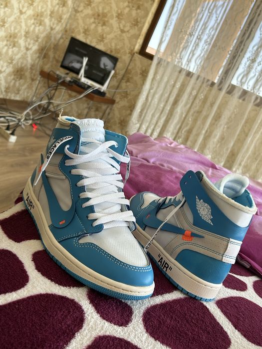 Jordan 1 Retro High Off-White University Blue