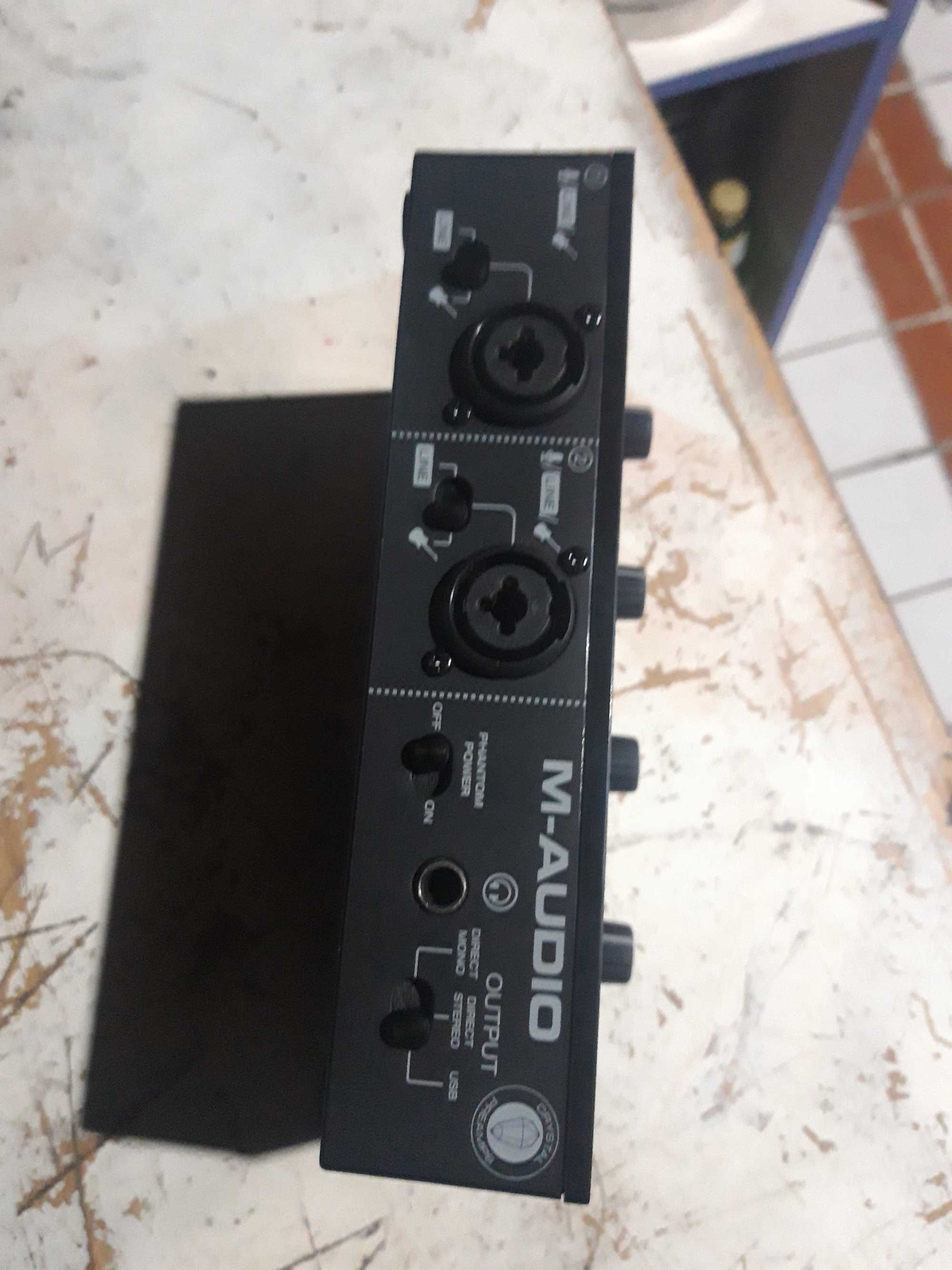 Аудио Интерфейс M-Audio с оригинален USB кабел