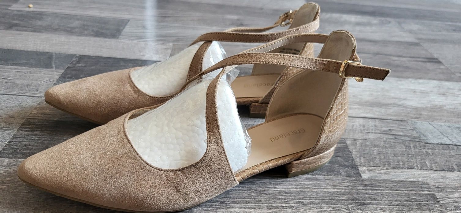 Pantofi ,mocasini 36