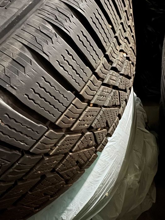 Зимни гуми с джанти Kumho 255/55R19