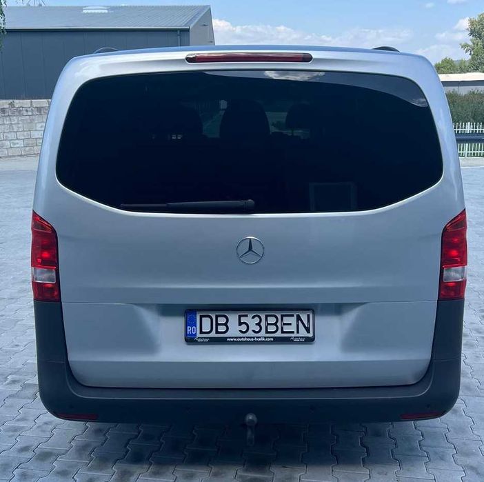 Mercedes Benz Vito 8+1 locuri