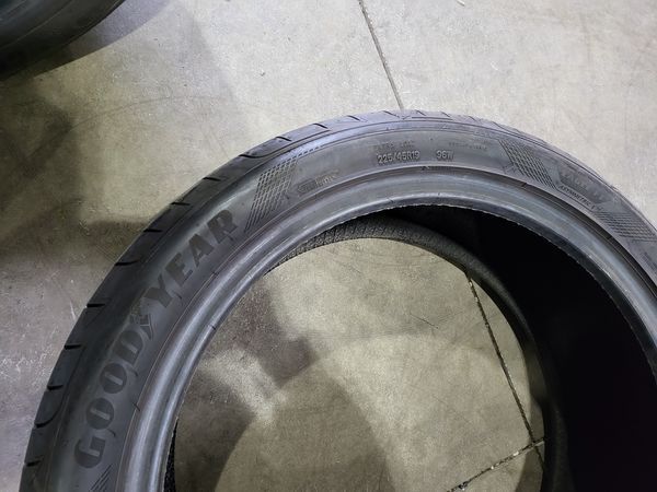 225/45/19 GOODYEAR 4бр