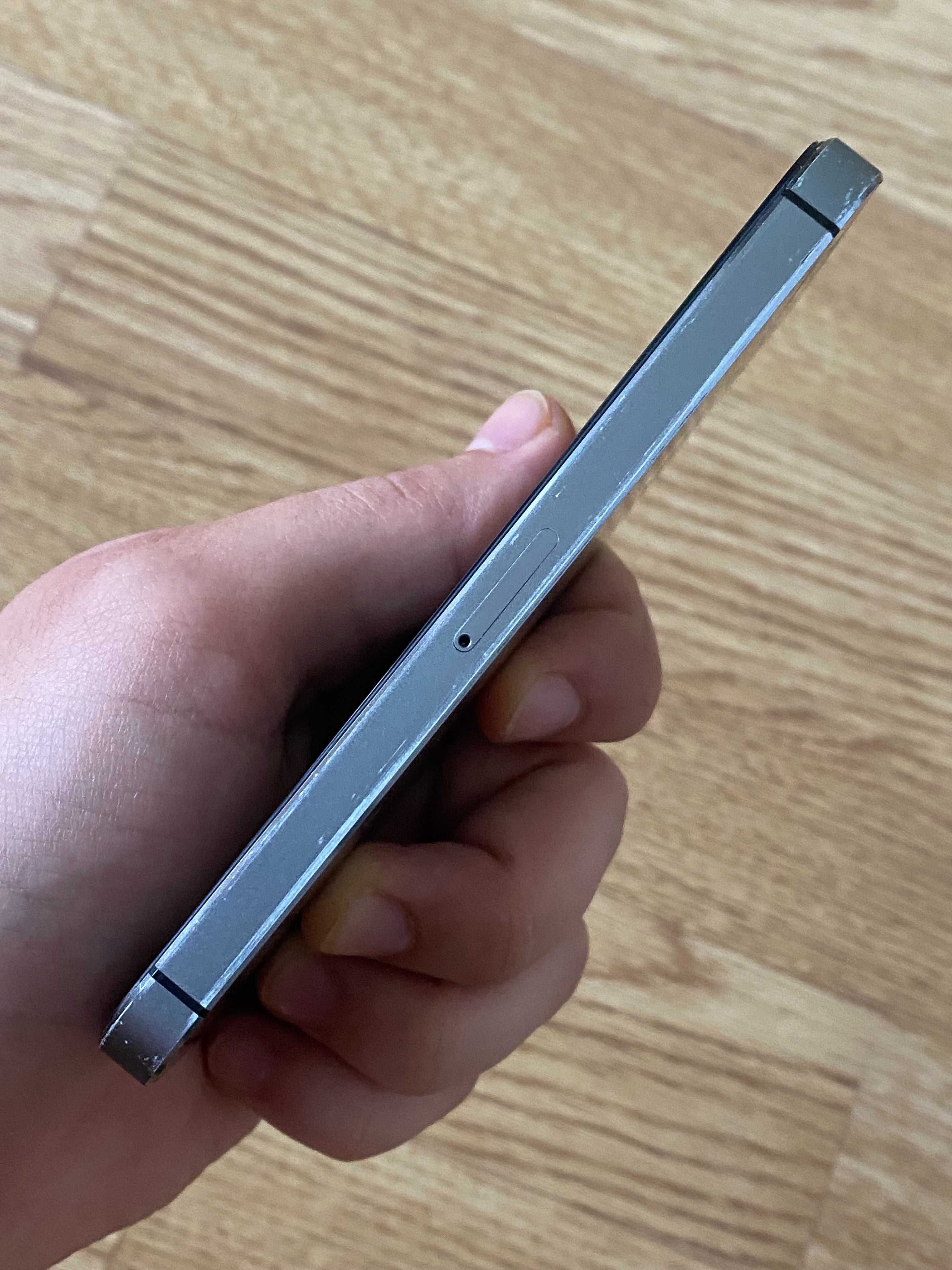 iPhone 5S -16 GB , bypass -piese originale !