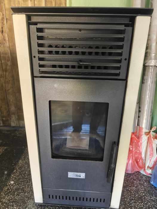 Пелетна печка Суха камина 8КW