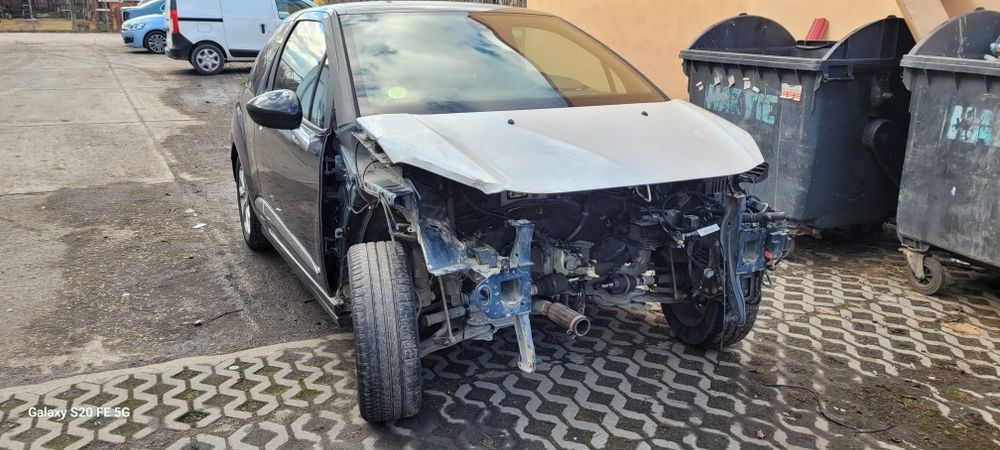 Dezmembrez sau vând cu totul Citroen DS3 2017