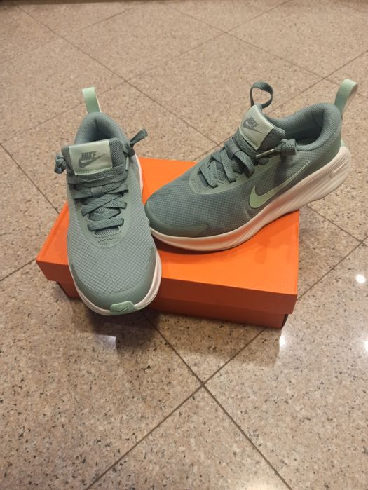 Дамски маратонки Nike 36 номер