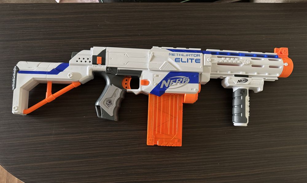 Игрушечный автомат Nerf оригинальный