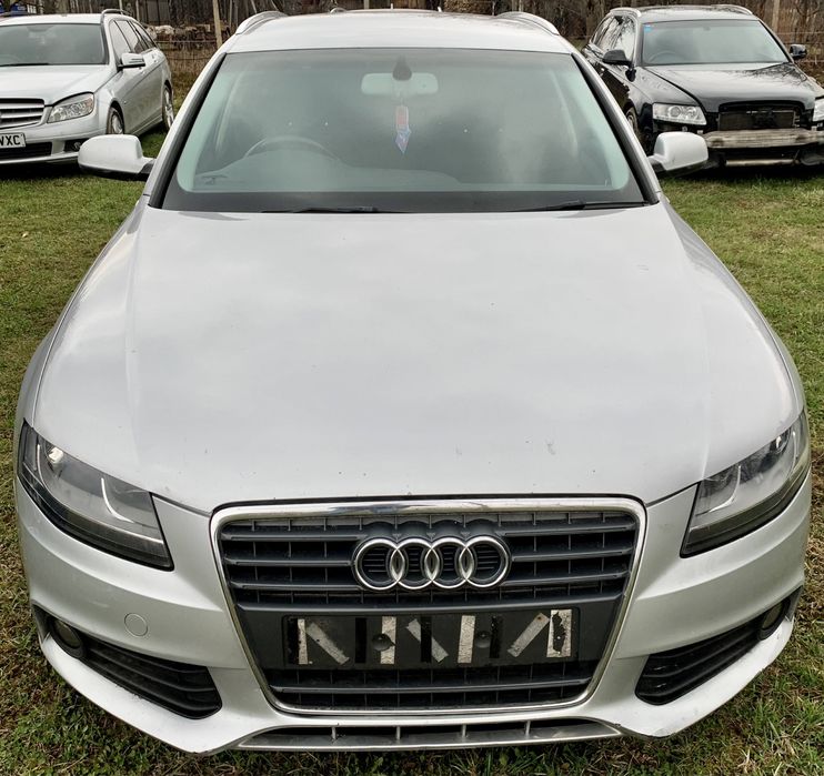 Dezmembrez audi a4 b8