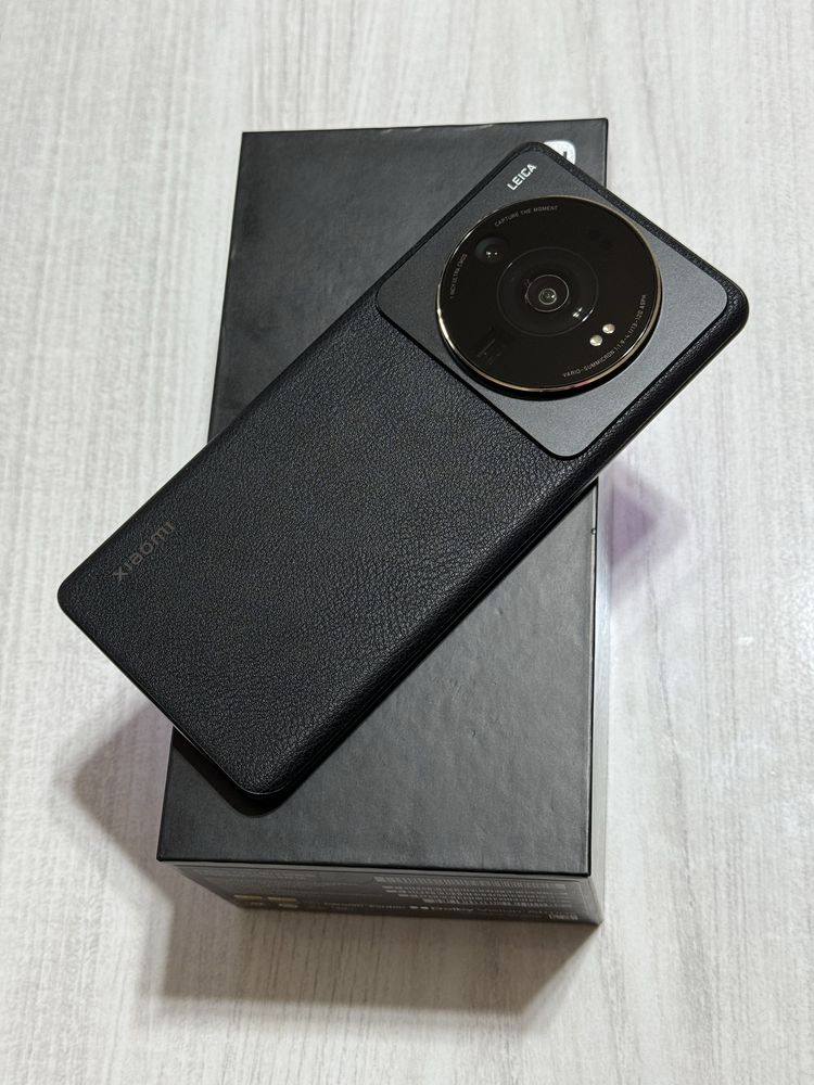 Xioami Mi 12S Ultra 256 gb Озу 12+3 5G camerafon