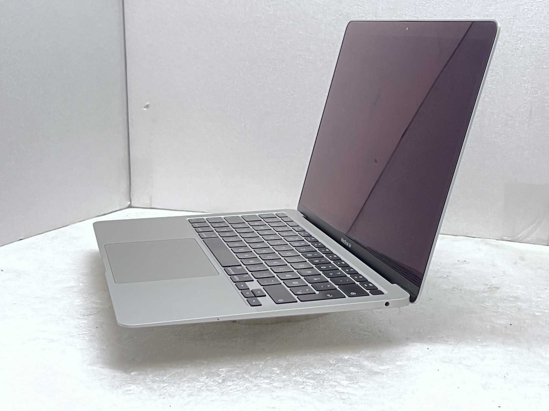 Apple MacBookAir 10.1 13.3" M1 (CPU 8- GPU 8)/->Отлично състояние
16GB