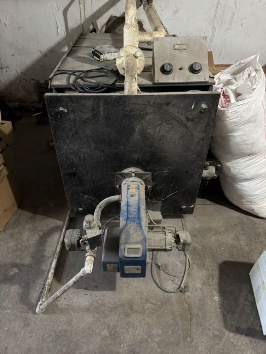 котел для фабрик или завода 2000 кв