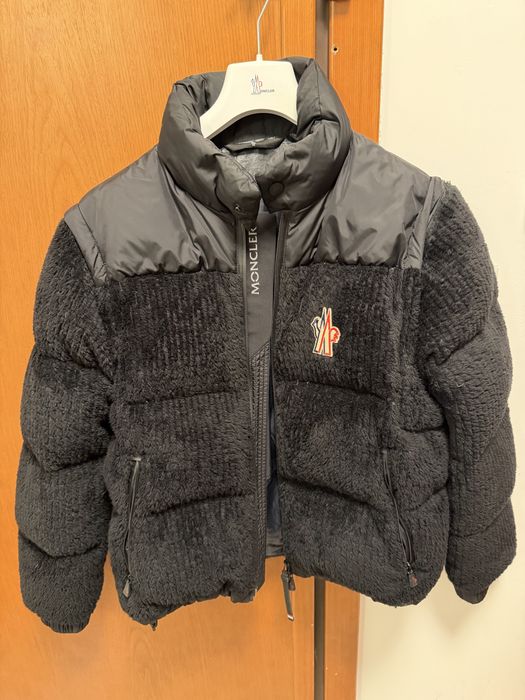 Moncler - пухенка с махащи се ръкави (оригинал)