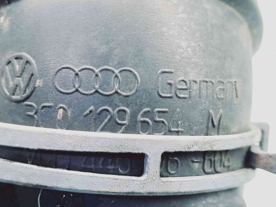 Tub admisie aer Volkswagen Touran (1T3) [Fabr 2010-2015] 3C0129654M 1.