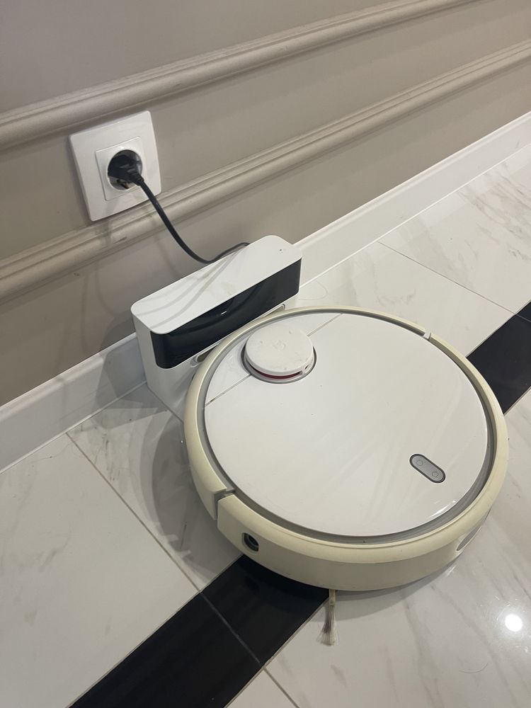 Робот пылесос Xiaomi mi robot vacuum