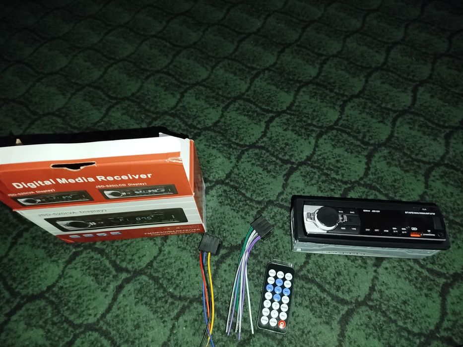 Продам автомагнитолу