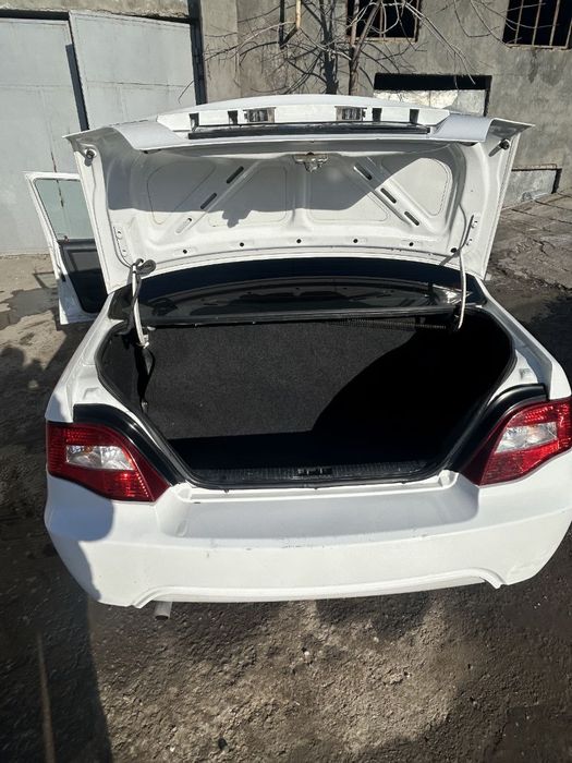 Nexia 2 sons gibrit  2015 sotiladi