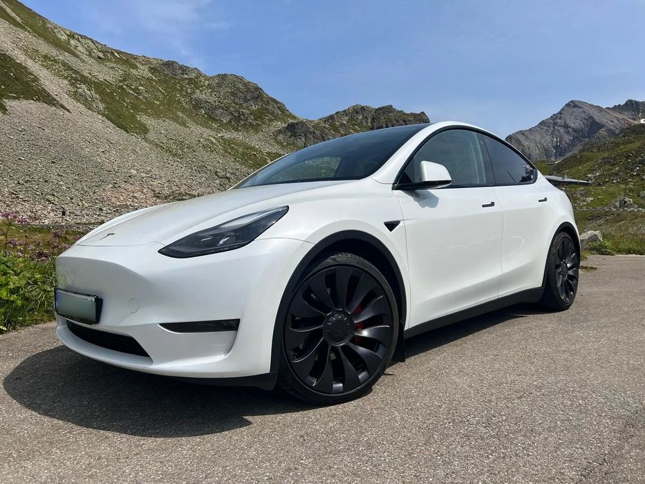 Tesla Model Y Tesla Model Y 2023 Performance 36.000 km TVA deductibil