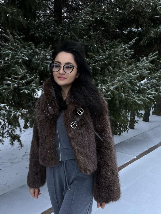 Продам Эко шубу. Много вариантов. Очень красивая