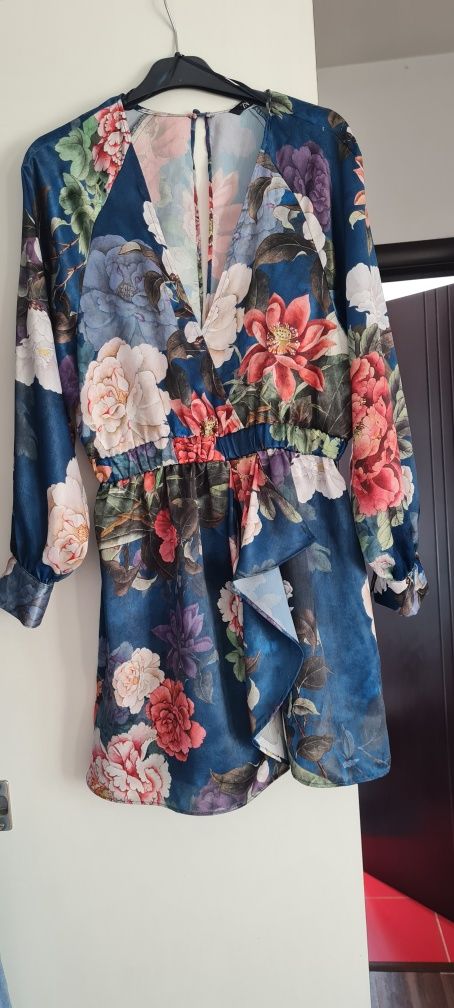 Rochie salopeta Zara cu imprimeu floral
