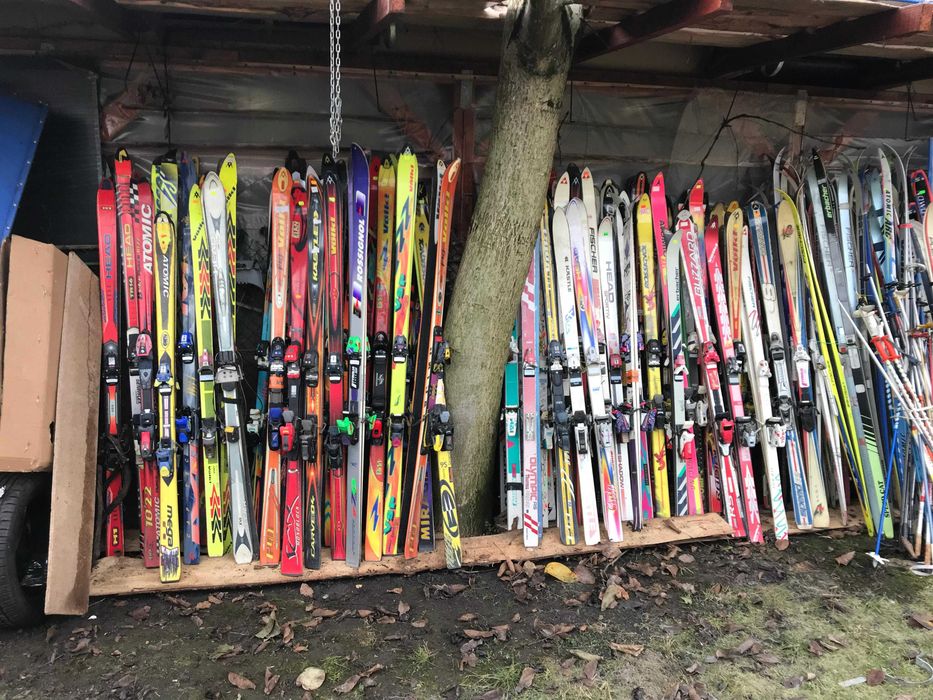 Ski-uri+Clapari+bete folosite=100 lei la minim 10 perechi LICHIDARE