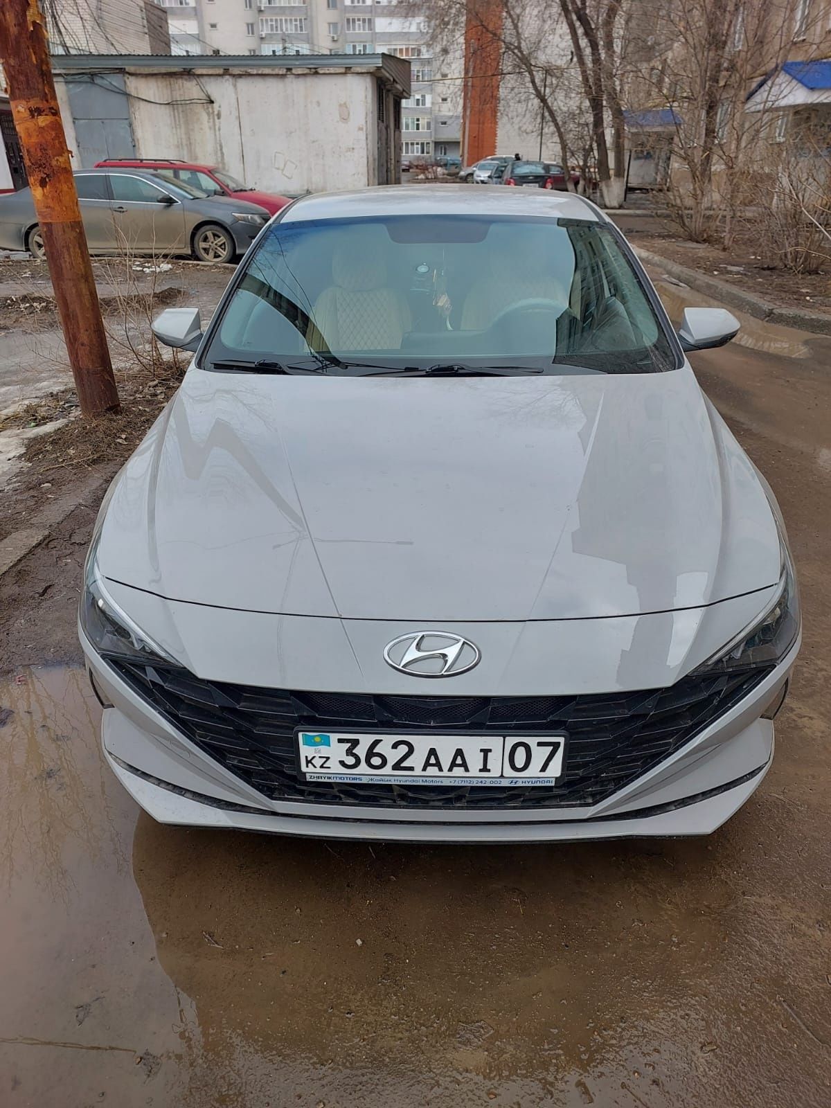 Продам машину Hyundai Elantra