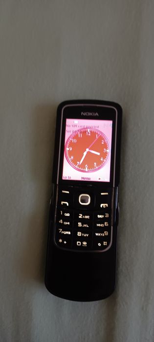 Nokia 8600 D,в отлично състояние. Батерията държи една седмица.