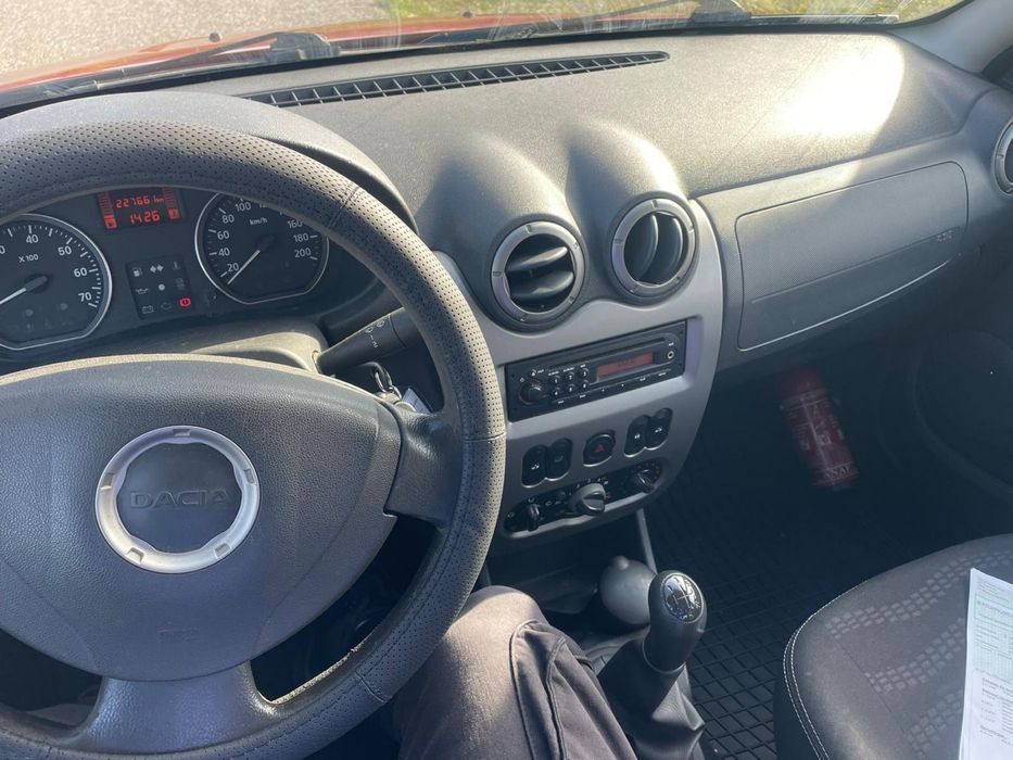 Dacia Sandero 1.6 benzină 2011 Ac 212000 km rosie cutie manuala 84 cp