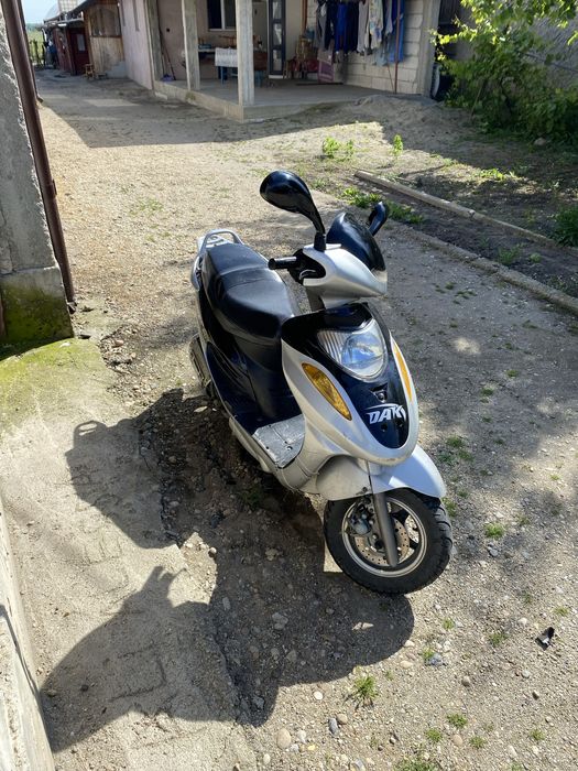 Vand scuter 125cc