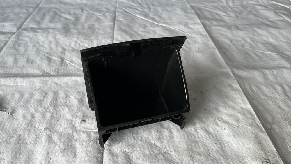 Панел заден пепелник Skoda Octavia 2 (2004-2013)