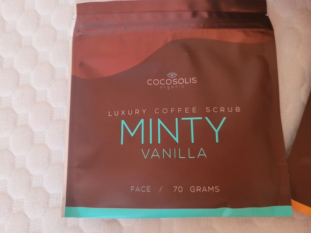 Cocosolis scrub за тяло и лице