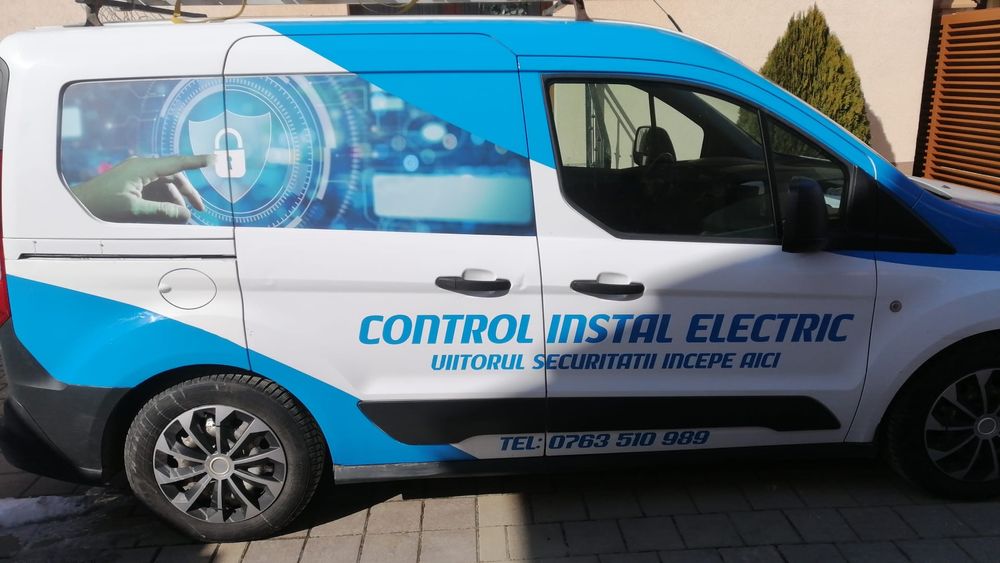 Vând Ford Transit Connect