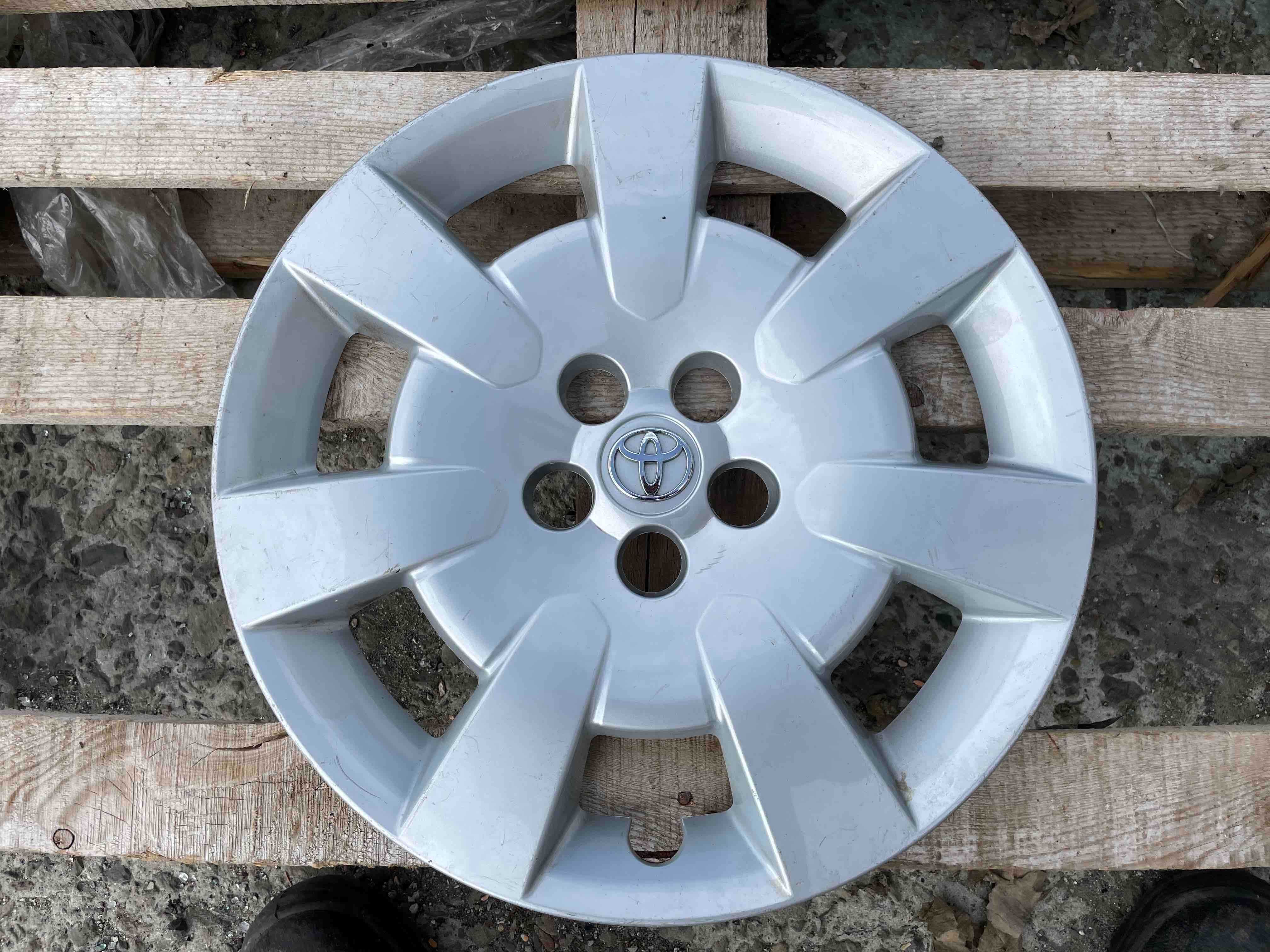 16 цола Тас Toyota Avensis Corolla 42602-Ca020 Оригинал
