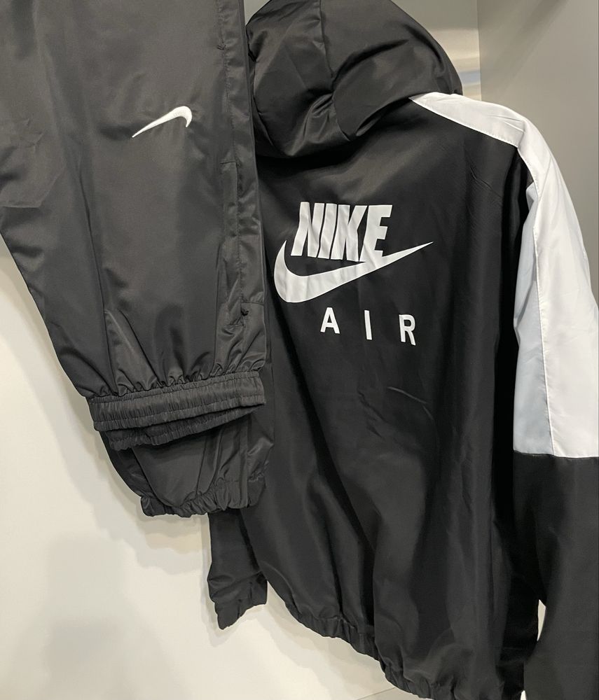 Мъжки анцузи lacoste nike guess