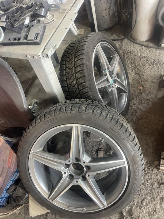 Зимни гуми pirelli 225/45/18 2 броя 2020г.
