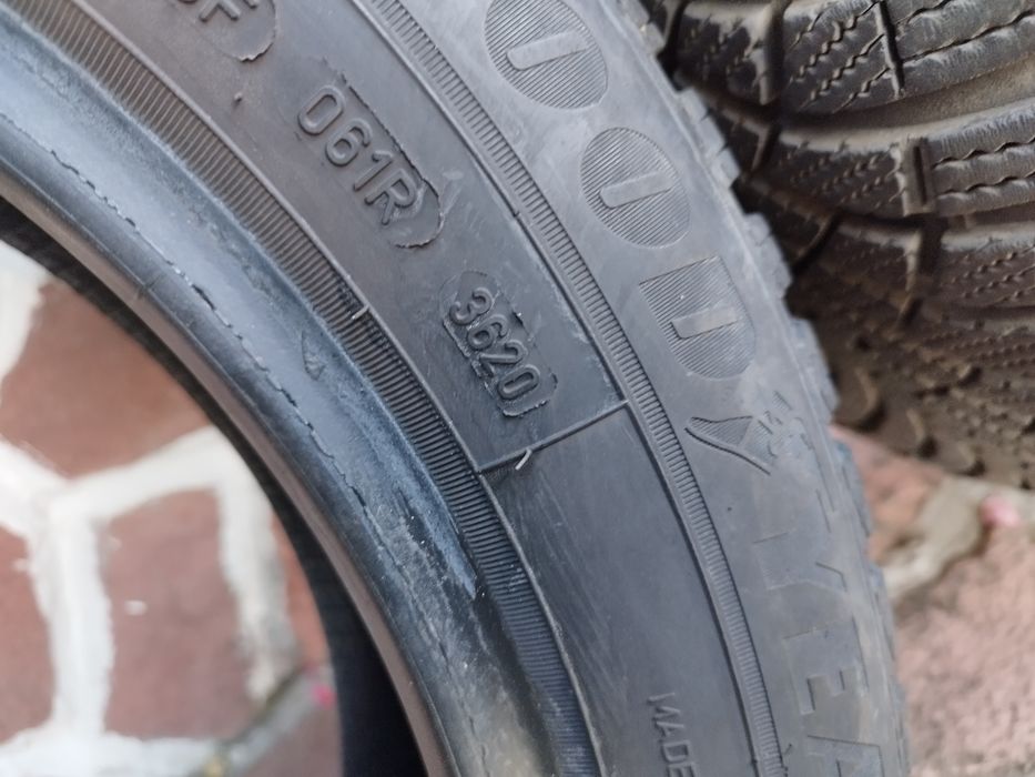 Зимни гуми 205/55/16 Good Year Ultra Grip 9+ .40 лв бр.